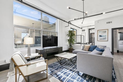 Floor plan for 1 bed, 1 bath, 985 sqft
